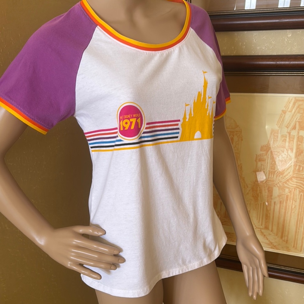 Disneyland 70’s Retro T- shirt Top sz S
